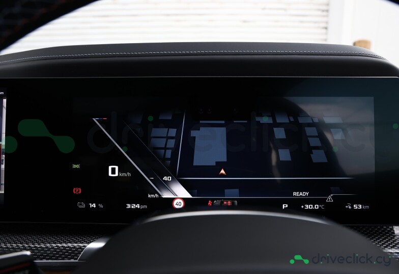 BMW i7 White