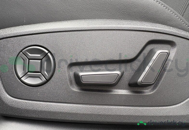 Audi Q4 e-tron Grey