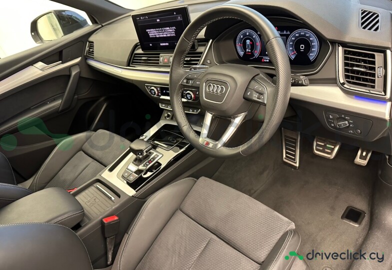 Audi Q5 Sportback Black
