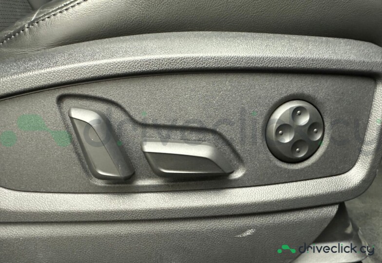 Audi Q5 Sportback Black