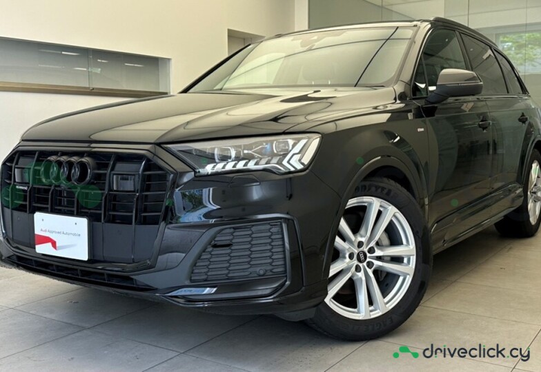 Audi Q7 Black