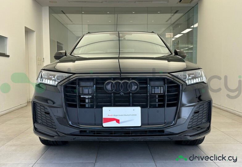 Audi Q7 Black