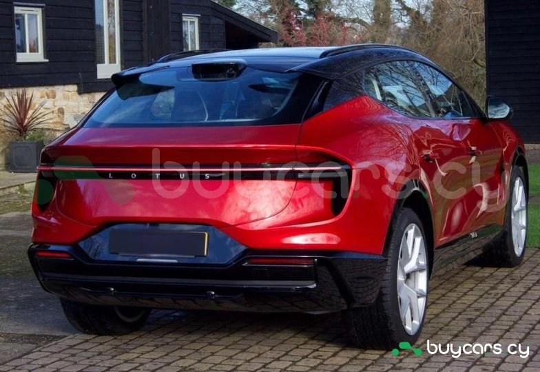 Lotus Eletre Красный