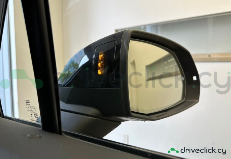 Audi Q7 Black