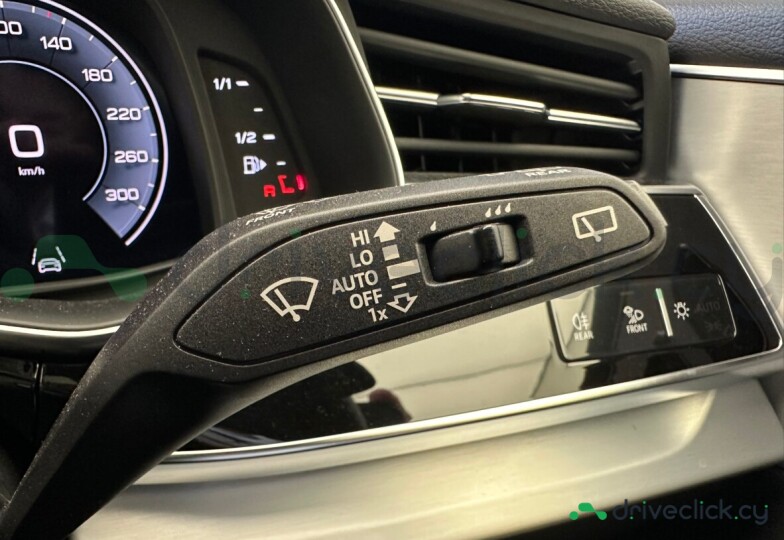 Audi Q7 Black