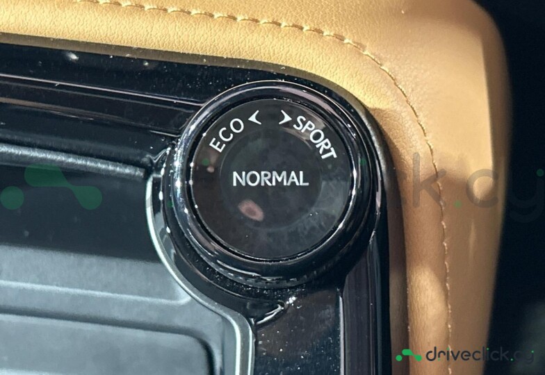Lexus NX Черный