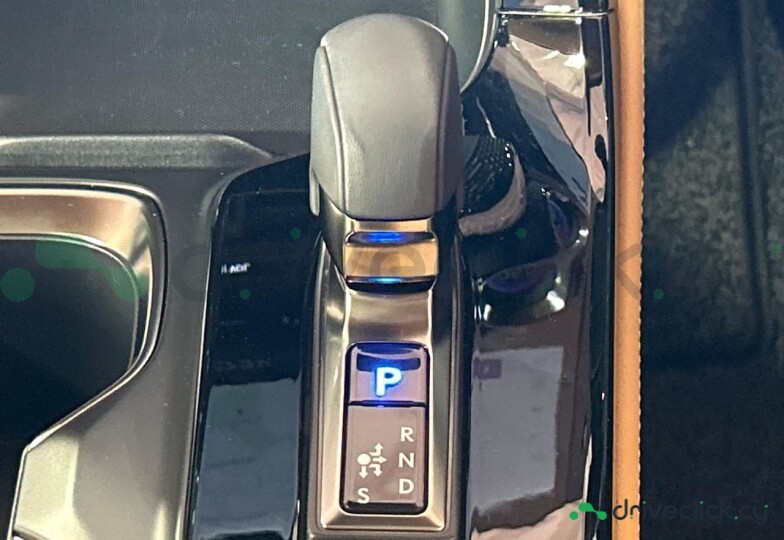Lexus NX Черный