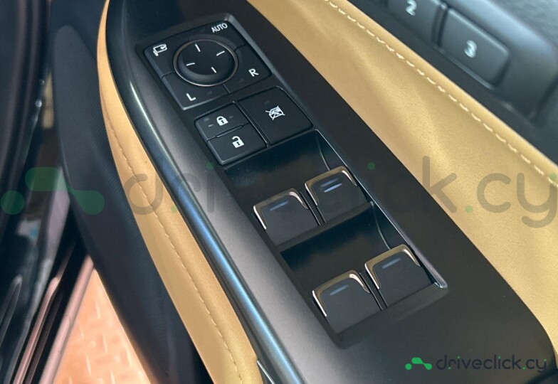 Lexus NX Черный