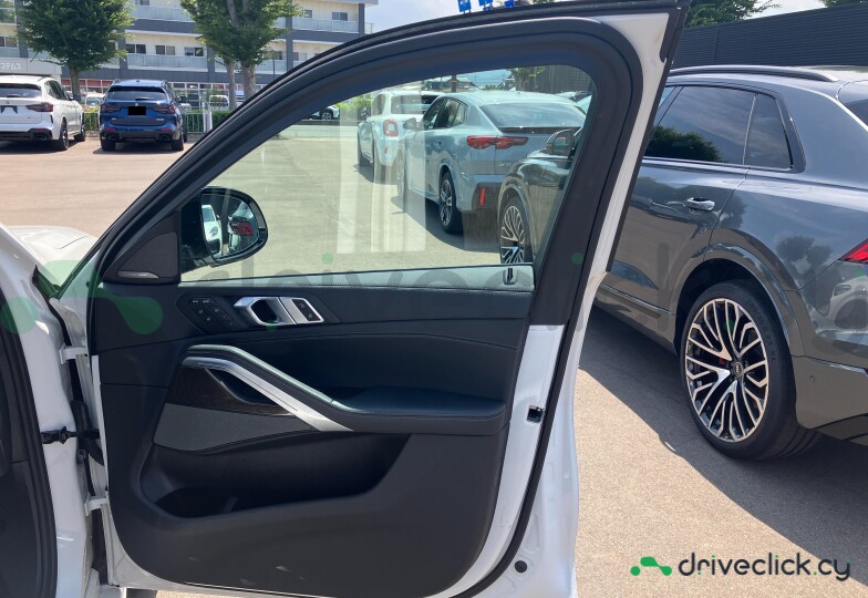 BMW X6 White