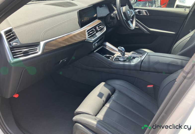 BMW X6 White
