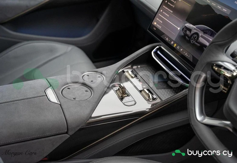 Lotus Eletre Зеленый