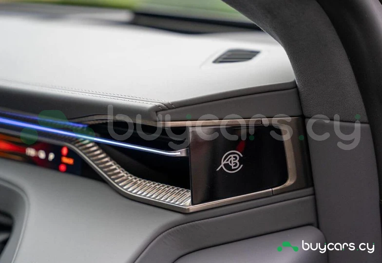 Lotus Eletre Зеленый