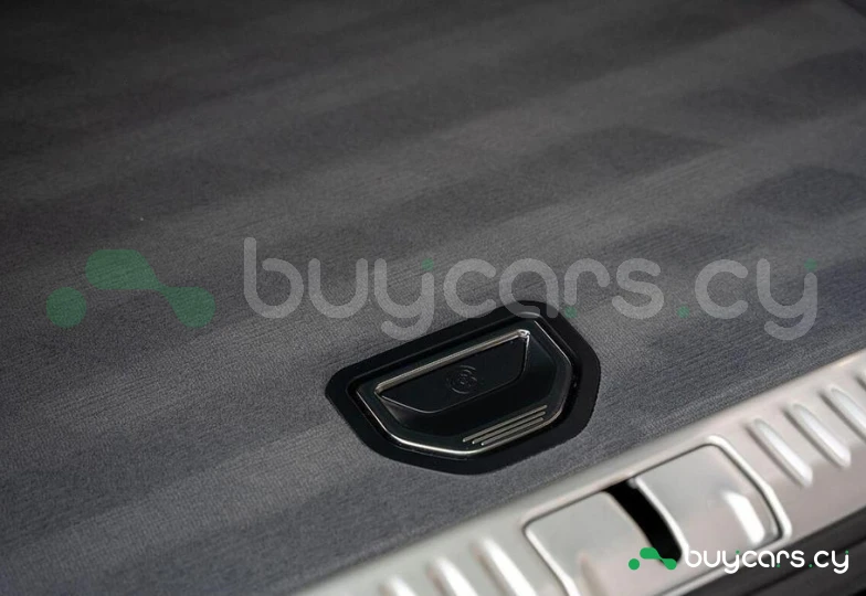 Lotus Eletre Зеленый