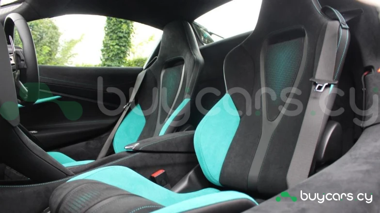 McLaren 750S Turquoise