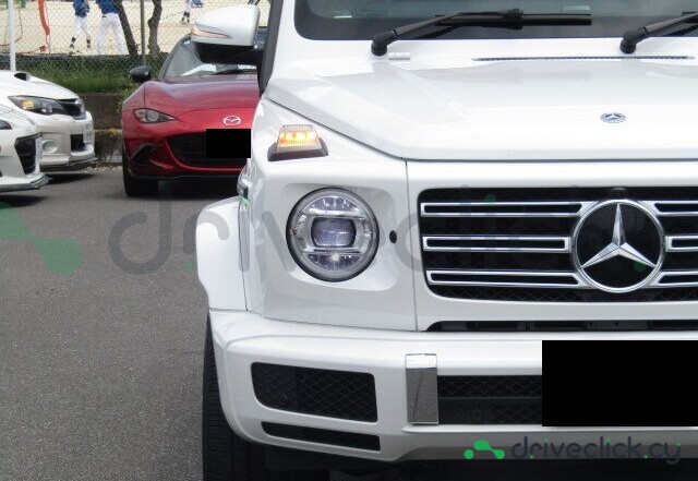 Mercedes G-class White