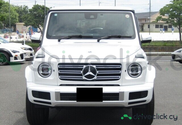 Mercedes G-class White
