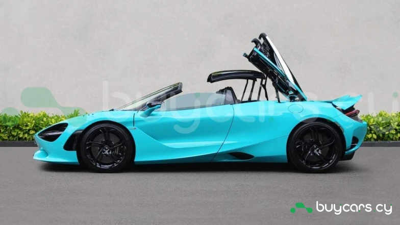 McLaren 750S Turquoise