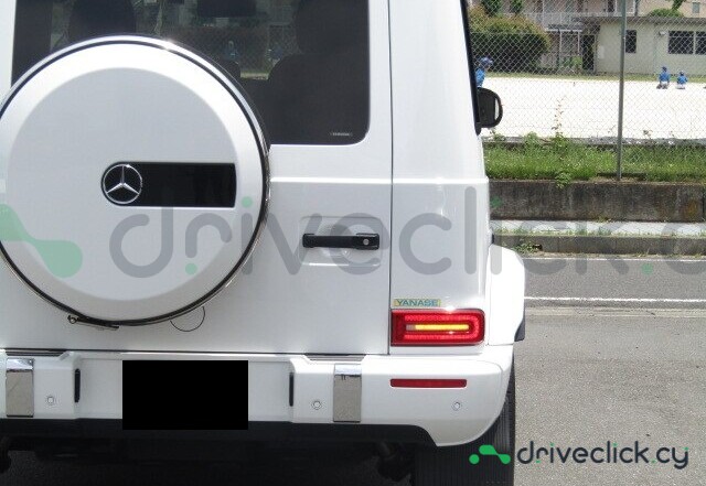 Mercedes G-class White