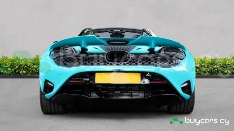 McLaren 750S Turquoise