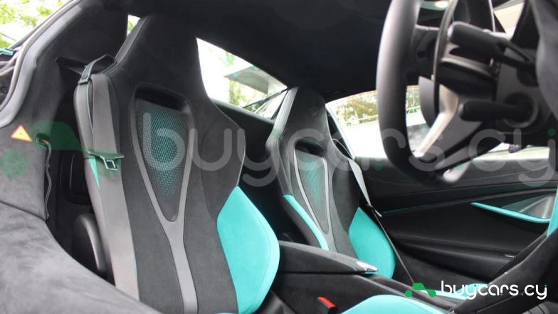 McLaren 750S Turquoise