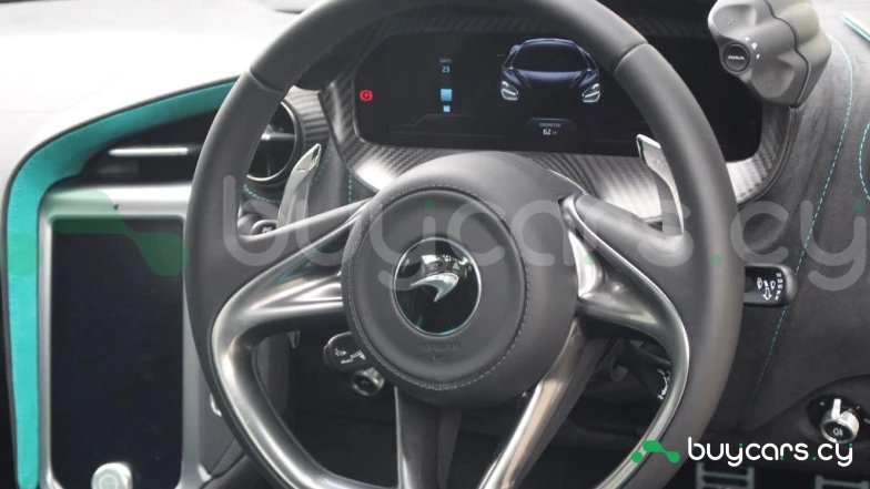 McLaren 750S Turquoise