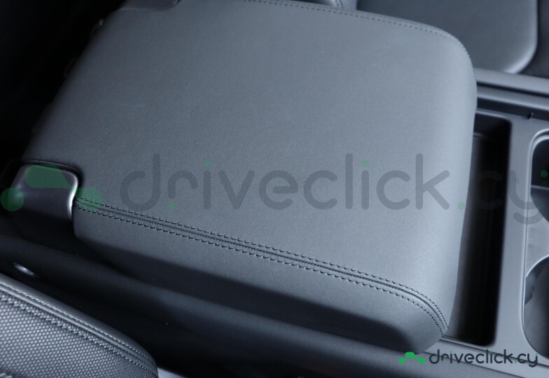 Land Rover Defender Grey