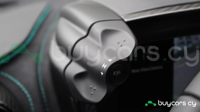 McLaren 750S Turquoise