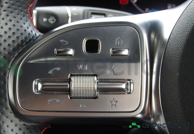 Mercedes G-class White