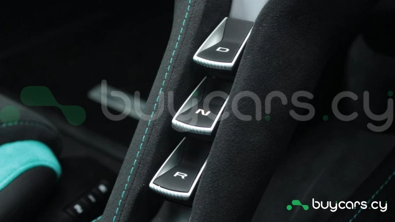 McLaren 750S Turquoise