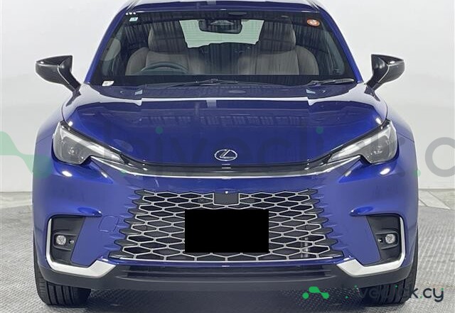 Lexus LBX Синий