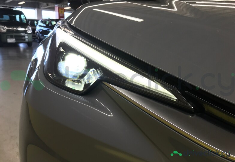Lexus LBX Серый