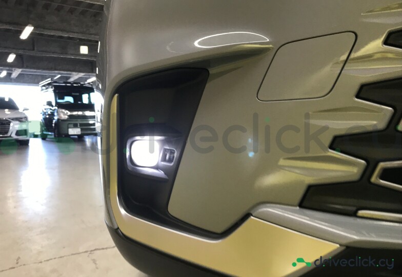 Lexus LBX Серый