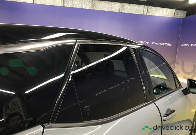 Lexus LBX Серый