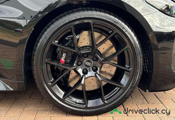 Audi RS5 Black