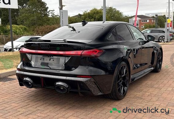 Audi RS5 Black