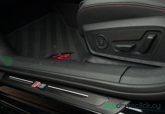 Audi RS5 Black