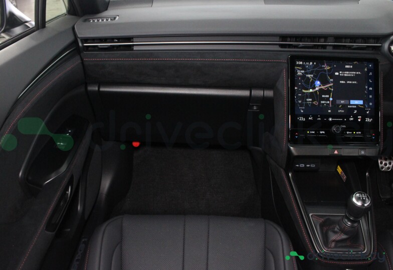 Lexus LBX Черный