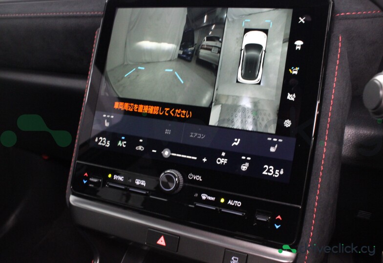 Lexus LBX Черный