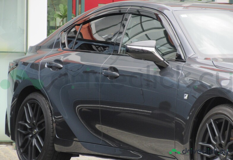 Lexus IS Grey