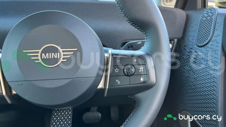 Mini Hatch Желтый