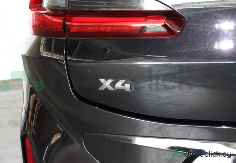 BMW X4 Black