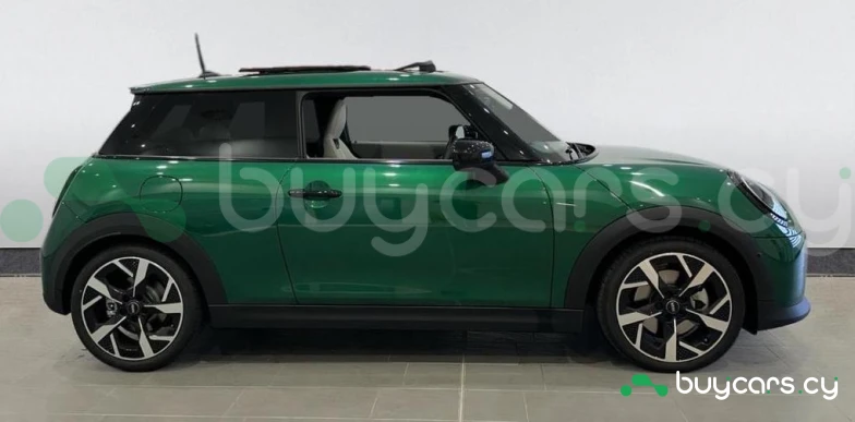 Mini Hatch Зеленый