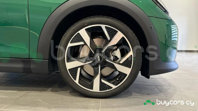 Mini Hatch Зеленый