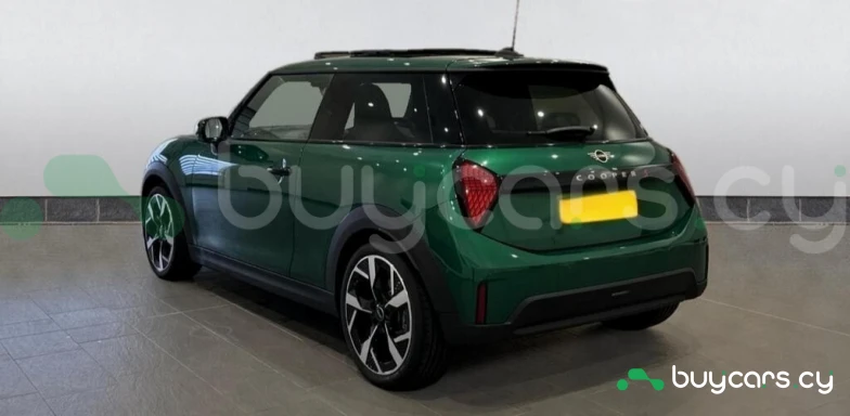 Mini Hatch Зеленый