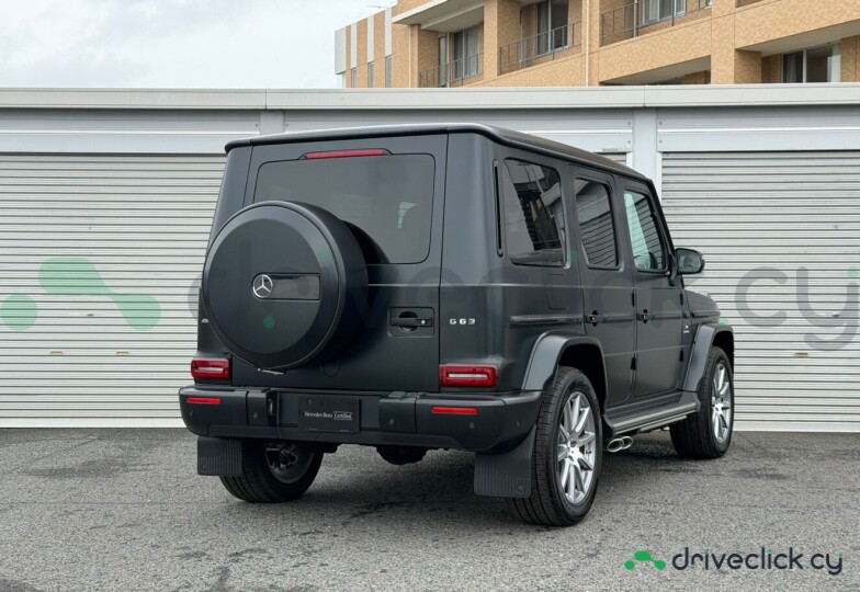 Mercedes G-class Black