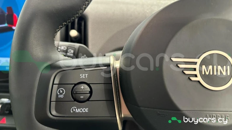 Mini Hatch Зеленый