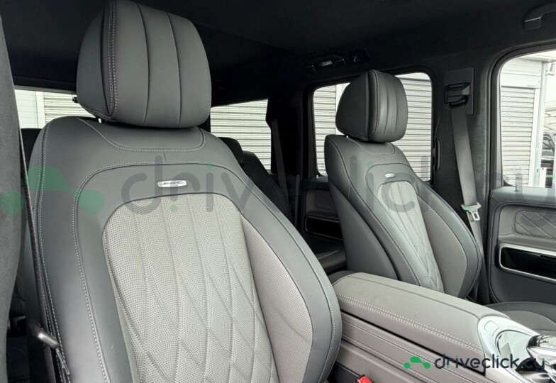 Mercedes G-class Black
