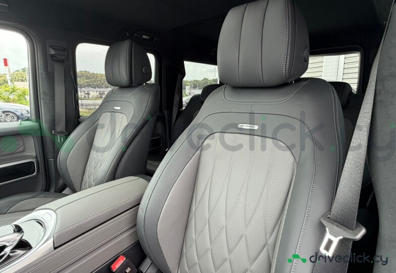 Mercedes G-class Black