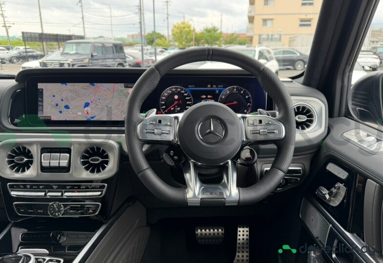 Mercedes G-class Black