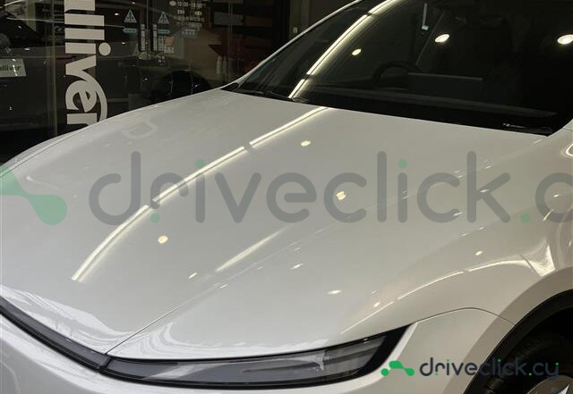 Tesla Model Y White
